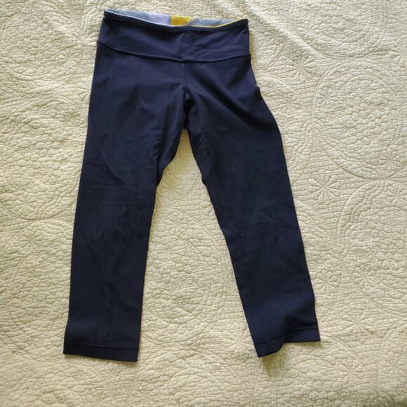 lululemon athletica Pants - Lululemon Capri Leggings, Size 4